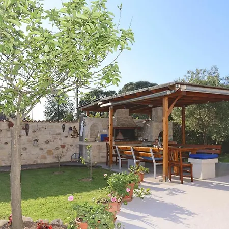 Garden Άφυτος
