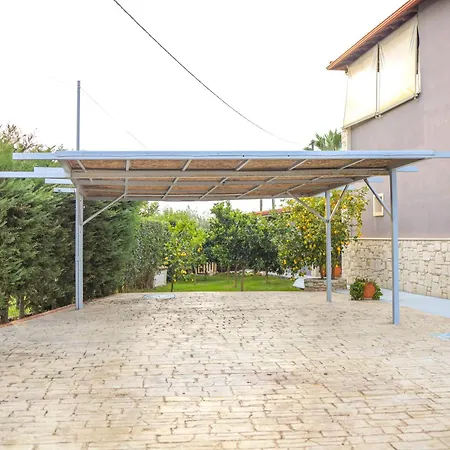 Garden * Άφυτος